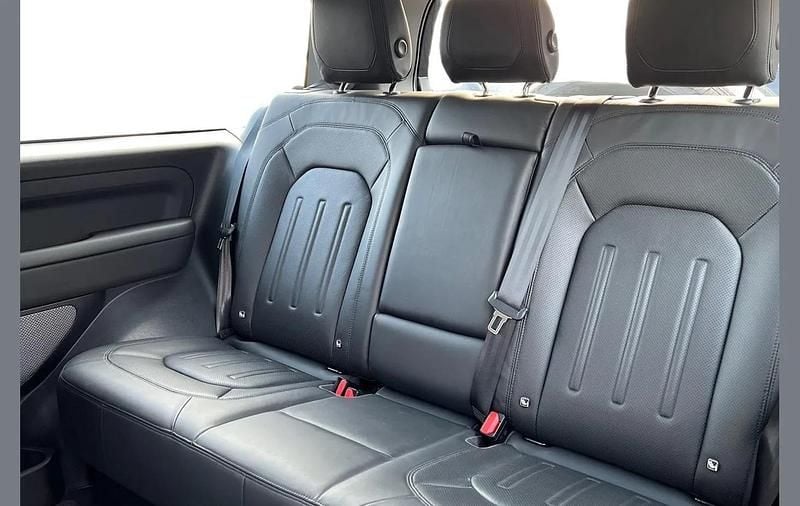 Used Land Rover Defender HSE 245 HP (180 kW) 2021 Grey SUV