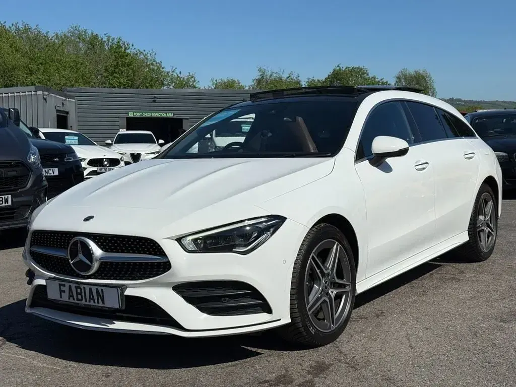 Used Mercedes CLA250e Shooting Brake AMG line 218 HP (160 kW) 2021 White Estate