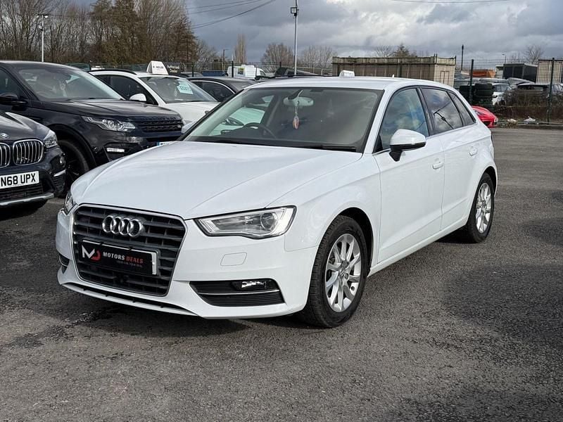 Used Audi A3 Sportback 2013 White Hatchback