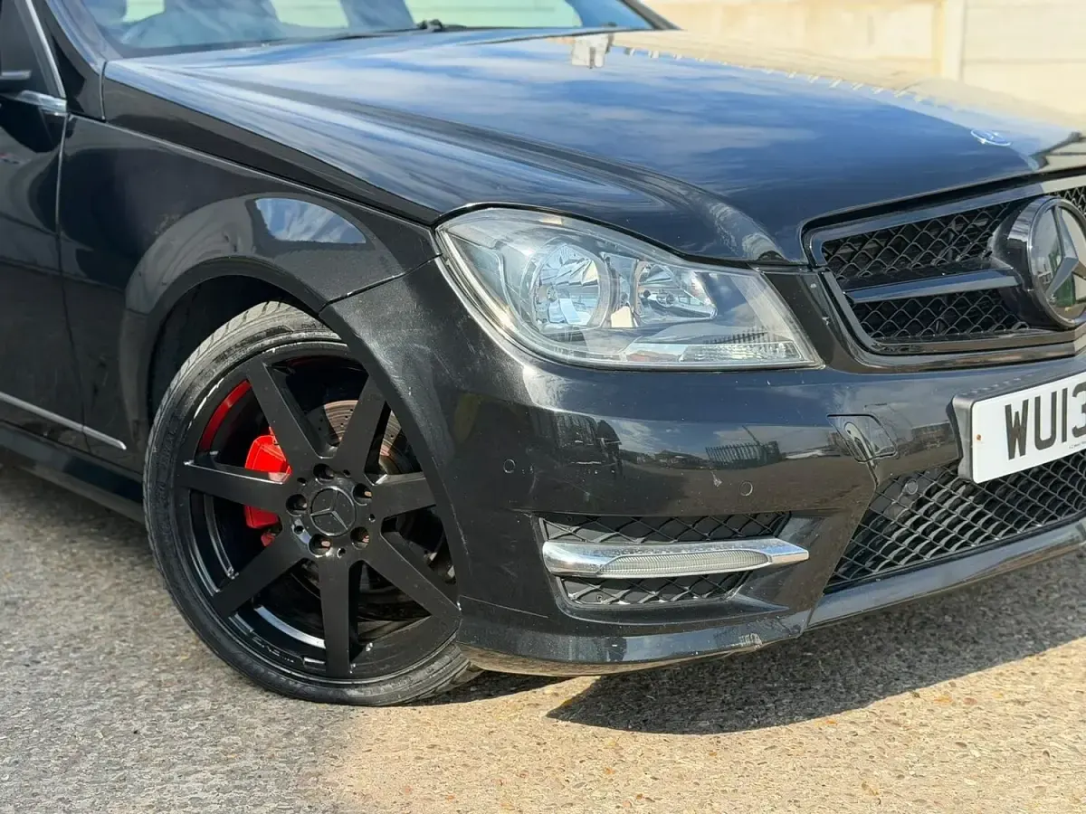 Used Mercedes C220 AMG 170 HP (125 kW) 2013 Black Estate