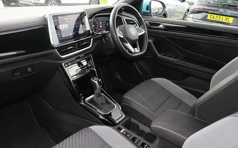 Usado VW T-Roc Cabriolet R-line 150 HP (110 kW) 2026 Cabrios