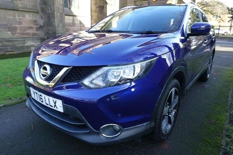Blue Used 2016 Nissan Qashqai N-Connecta SUV | £7,495 (Fair price) - Image 1/1