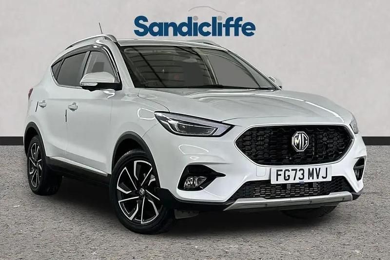 Solid arctic white Used 2022 MG ZS Exclusive Sedan | £15,835 (Fair price) - Image 1/4