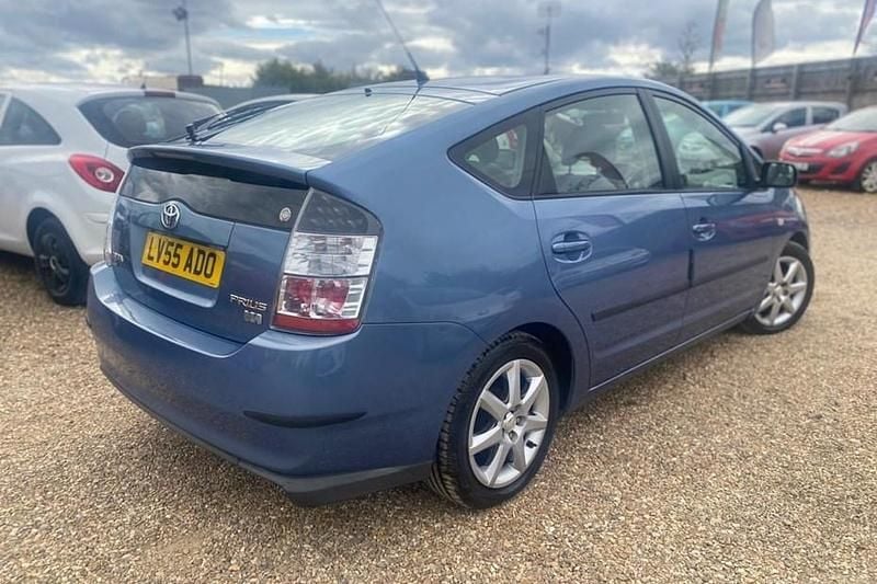Blue Used 2005 Toyota Prius T4 Hatchback | £3,499 (Fair price) - Image 1/1
