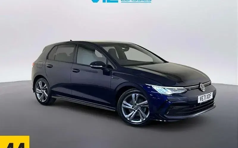 Used VW Golf VIII R-line 150 HP (110 kW) 2022 Hatchback