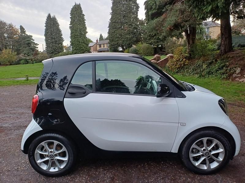 Used Smart ForTwo Coupé Passion 2016 White Coupe