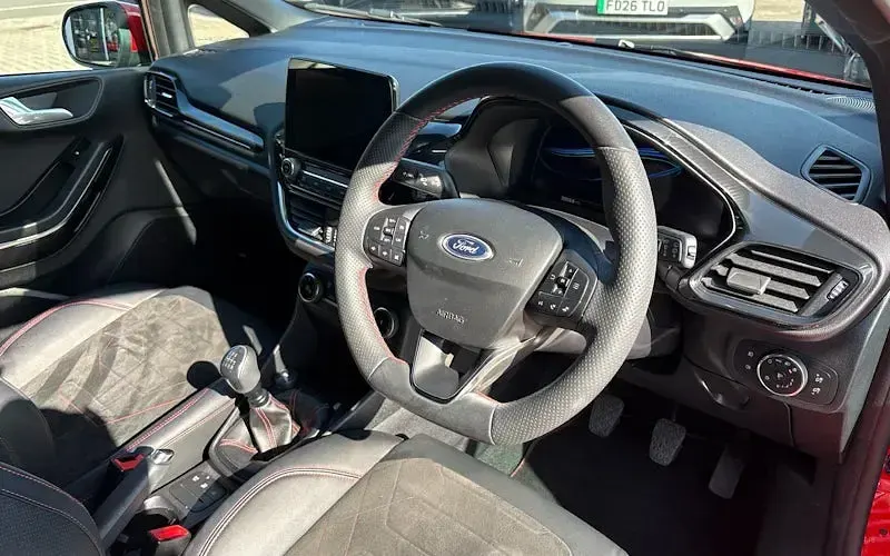 Used Ford Fiesta ST-Line X 101 HP (74 kW) 2023 Red Hatchback