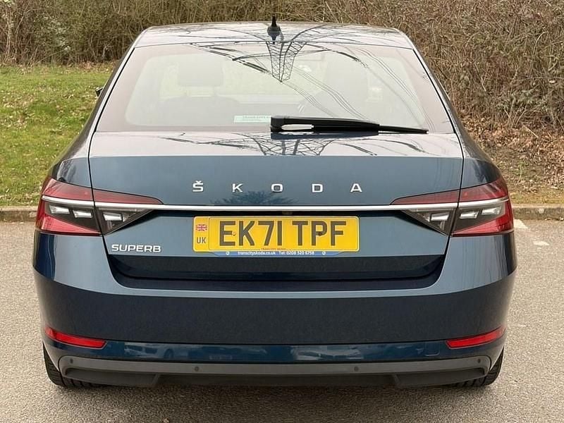 Used Skoda Superb SE L 190 HP (139 kW) 2021 Blue Hatchback