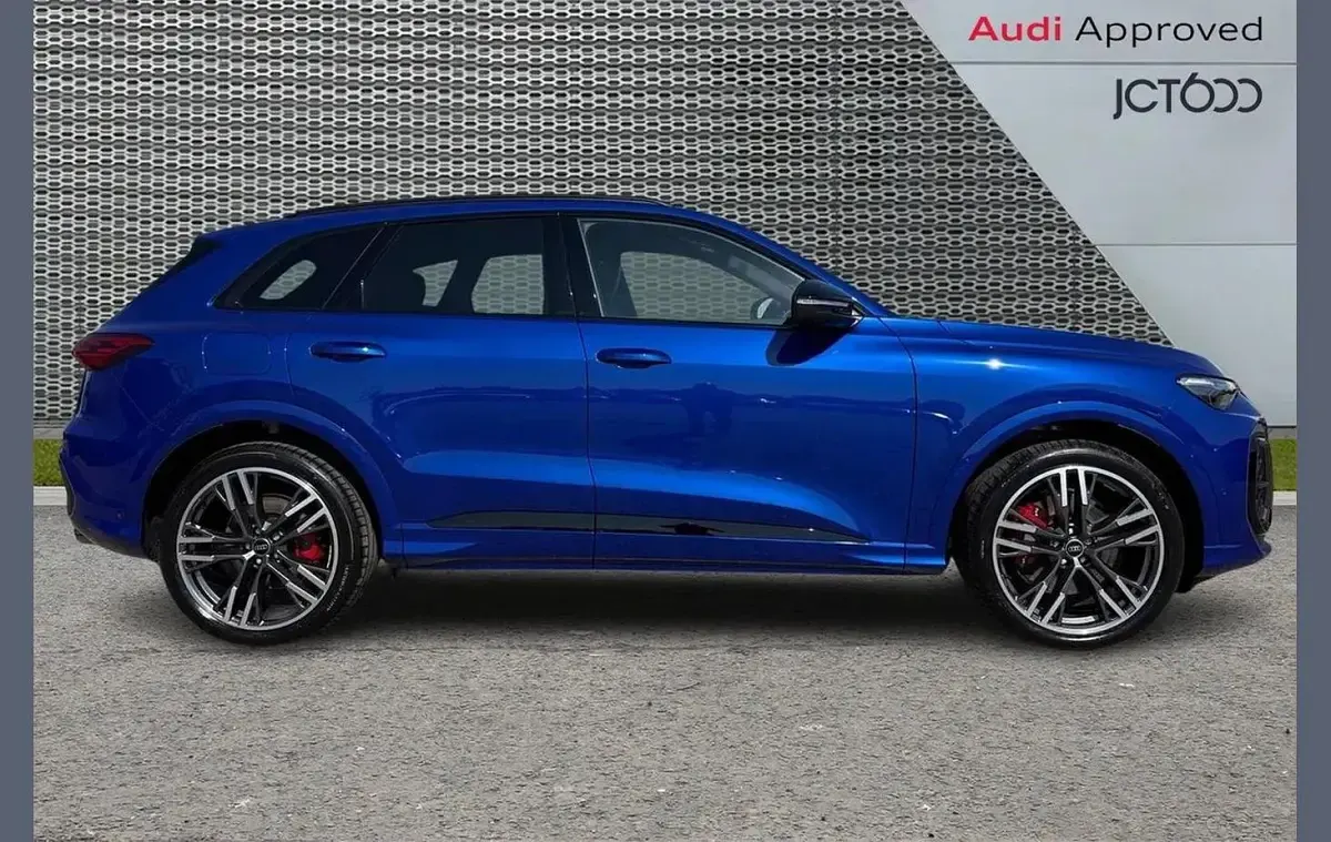 New Audi SQ5 Black Edition 362 HP (266 kW) 2026 Blue SUV