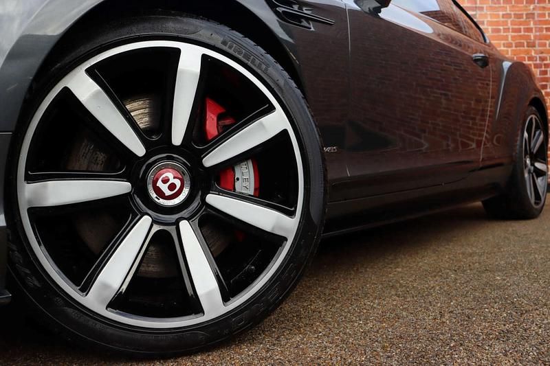 Used Bentley Continental 528 HP (388 kW) 2017 Grey Coupe