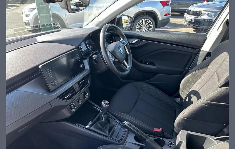 Used Skoda Scala SE 94 HP (69 kW) 2020 White Hatchback