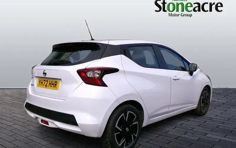 Used Nissan Micra Acenta 92 HP (67 kW) 2022 White Hatchback