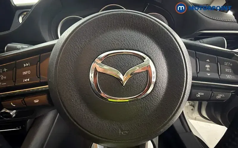Used Mazda 6 Inclusive 165 HP (121 kW) 2019 White Sedan