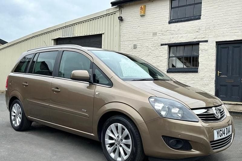 Used Vauxhall Zafira Design Edition 120 HP (88 kW) 2014 Bronze MPV