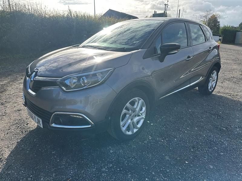 Grey Used 2016 Renault Captur Dynamique SUV | £3,495 (Super price) - Image 1/4