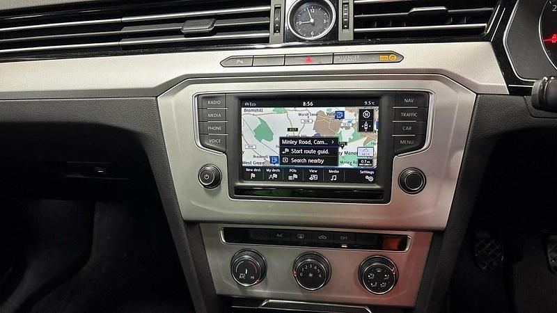 Used VW Passat Business 120 HP (88 kW) 2017 Atlantic blue Estate