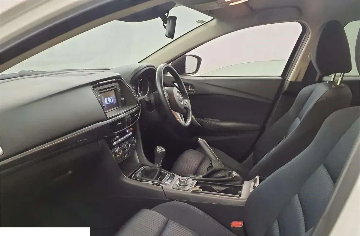 Used Mazda 6 2014 White Sedan
