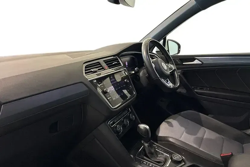 Used VW Tiguan R-line 187 HP (137 kW) 2020 Pure white SUV