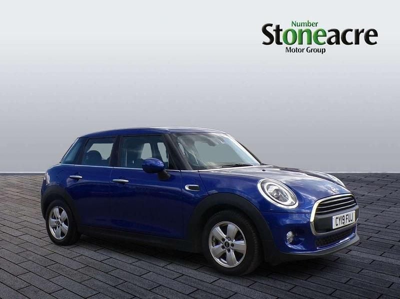 Blue Used 2019 Mini ONE Classic Hatchback | £10,995 (Good price) - Image 1/4