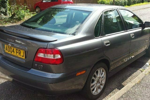 Used 2004 Volvo S40 Sedan | £850 (A bit pricey) - Image 1/4