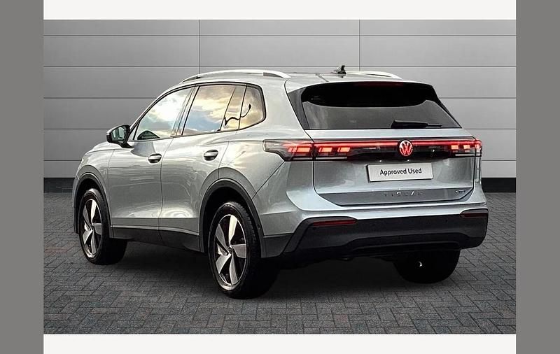 Begagnad VW Tiguan Match 150 HK (110 kW) 2025 Silver SUV