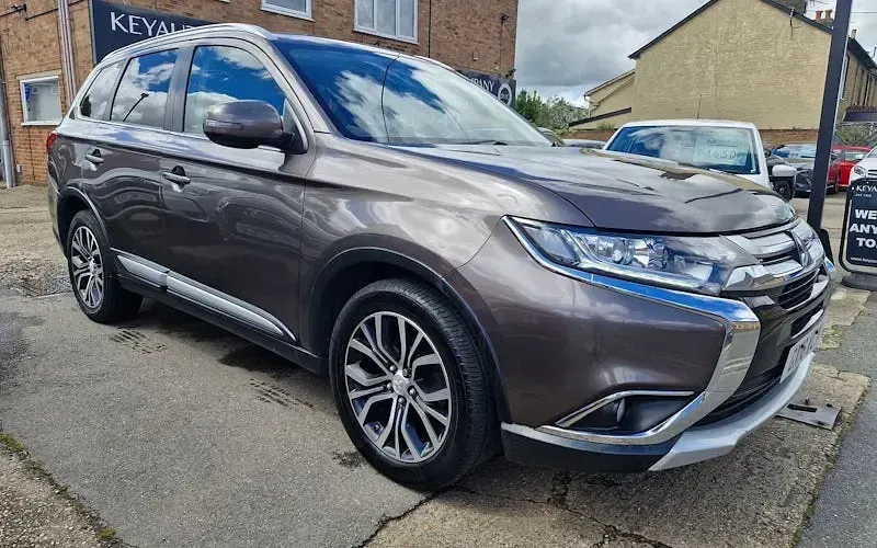 Used Mitsubishi Outlander 150 HP (110 kW) 2016 SUV