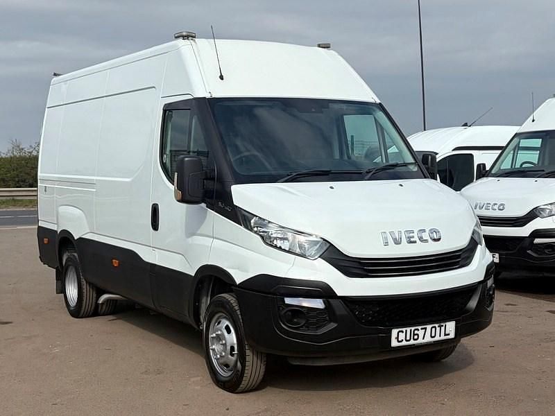 Used Iveco Daily 180 HP (132 kW) 2018 White Van