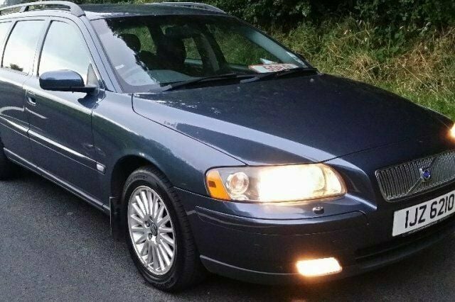 Used 2005 Volvo V70 Estate | £3,750 (Expensive) - Image 1/4