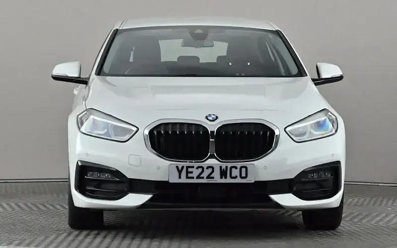 Used BMW 118 Sport Line 136 HP (100 kW) 2024 Hatchback