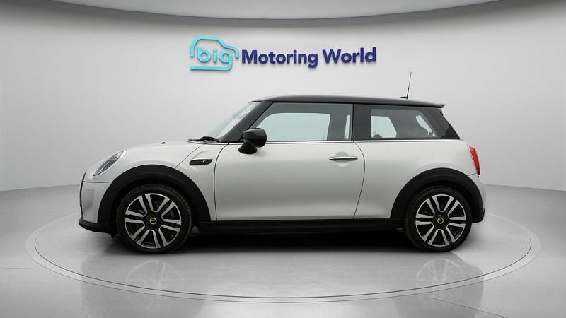 Used Mini Cooper SE Hatch 133 kW (181 HP) 2023 Hatchback