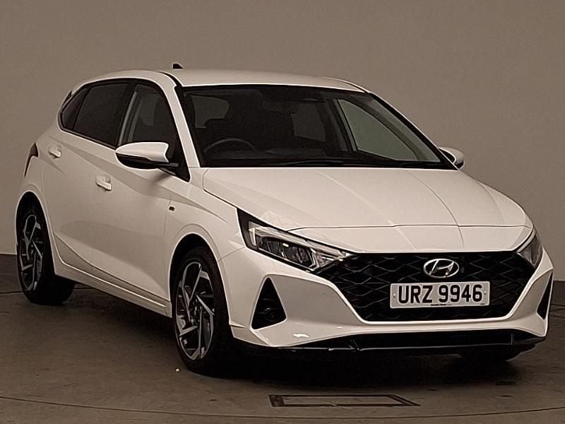 White Used 2023 Hyundai i20 Premium Hatchback | £17,698 (A bit pricey) - Image 1/4