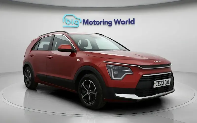 Used Kia Niro 141 HP (103 kW) 2023 Red SUV