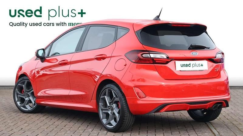 Used Ford Fiesta ST 200 HP (147 kW) 2023 Red Hatchback