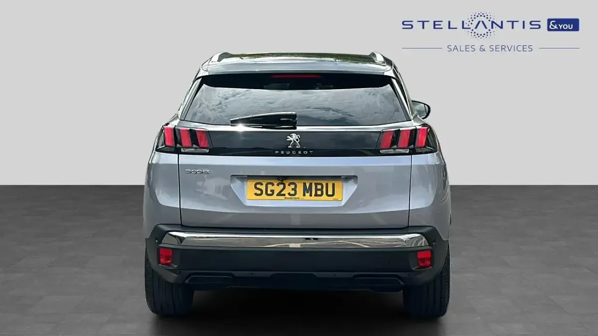Used Peugeot 3008 Allure+ 129 HP (94 kW) 2023 Grey SUV