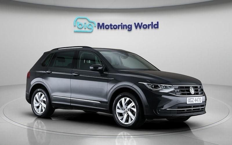 Used 2024 VW Tiguan Life SUV | £21,200 (Super price) - Image 1/4