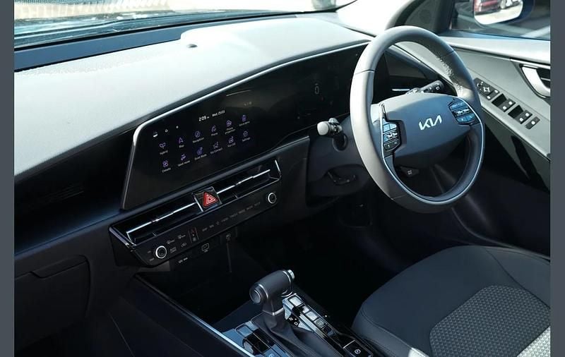 Used Kia Niro 127 HP (93 kW) 2025 Black SUV