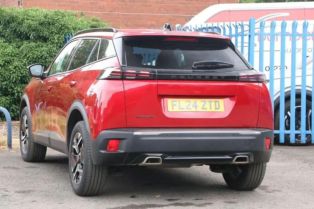 Used Peugeot 2008 Allure 129 HP (94 kW) 2024 Red SUV