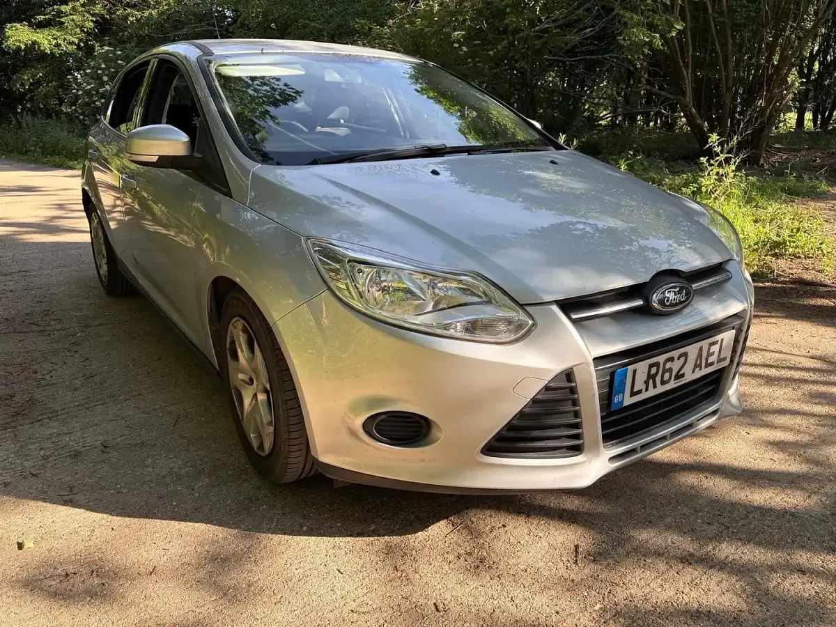 Used Ford Focus 115 HP (84 kW) 2012 Silver Hatchback