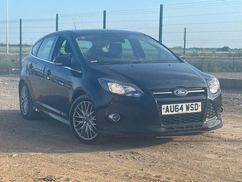 Black Used 2014 Ford Focus Zetec Hatchback | £2,190 (Good price) - Image 1/4