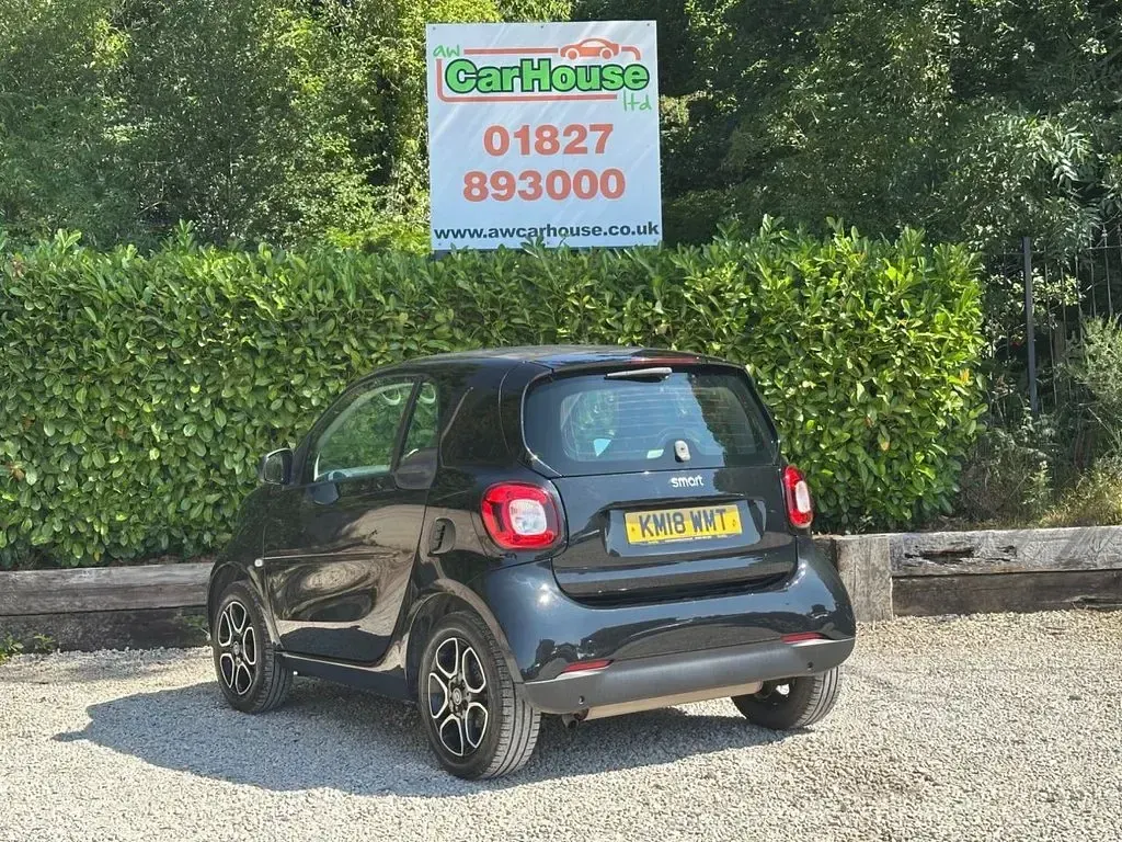 Used Smart ForTwo Coupé Pure 71 HP (52 kW) 2018 Black Coupe