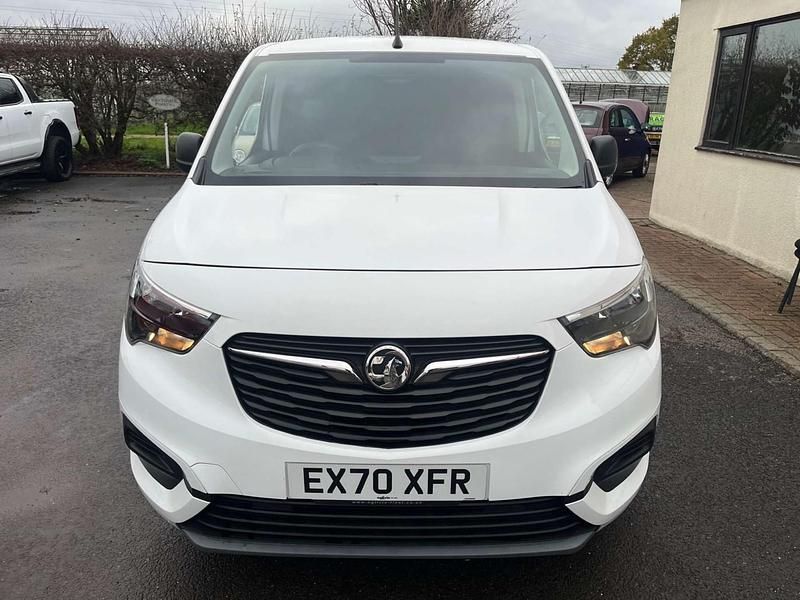 Used Vauxhall Combo Sportive 100 HP (73 kW) 2020 White Van