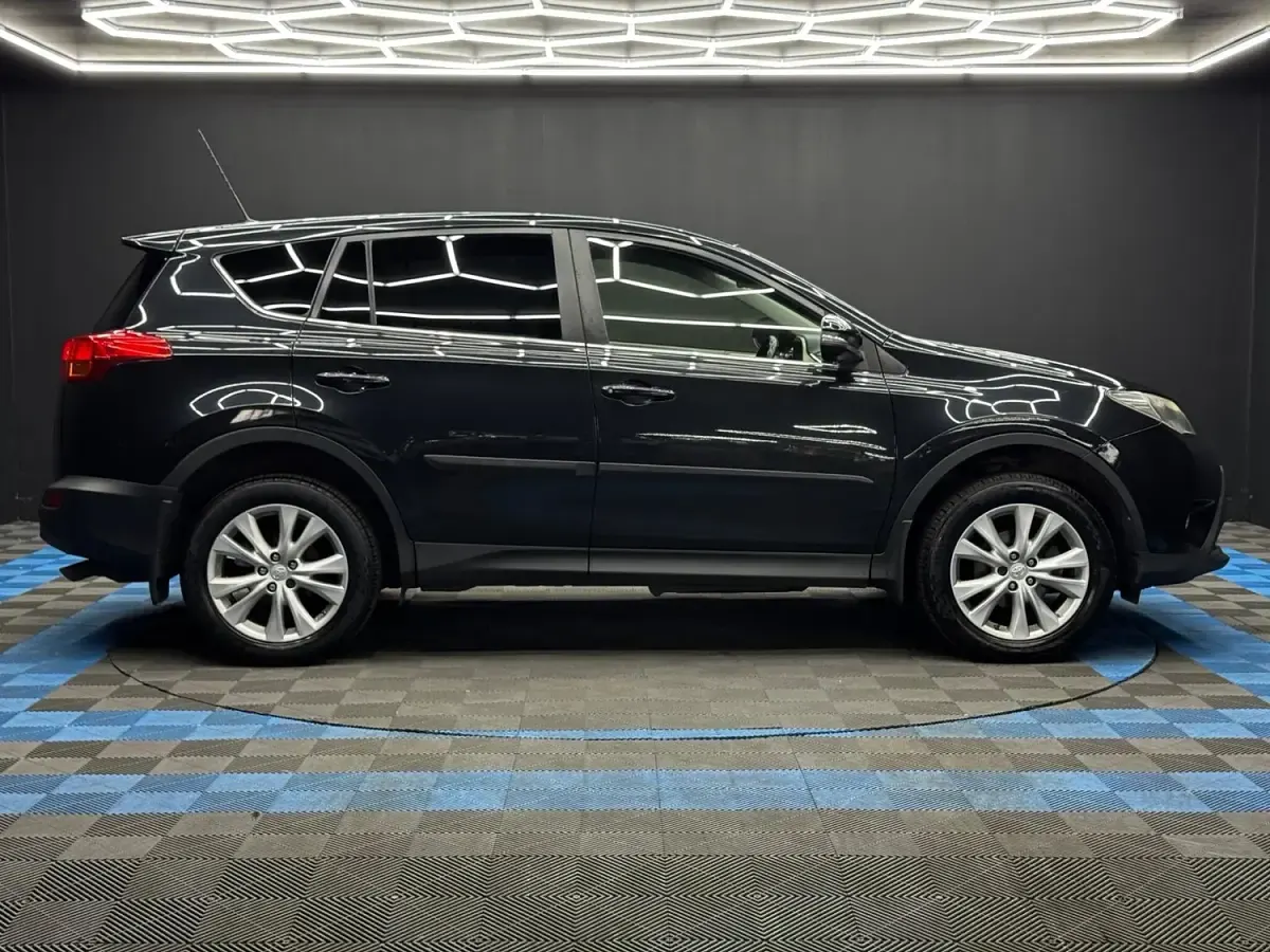 Used Toyota RAV4 2013 Black SUV