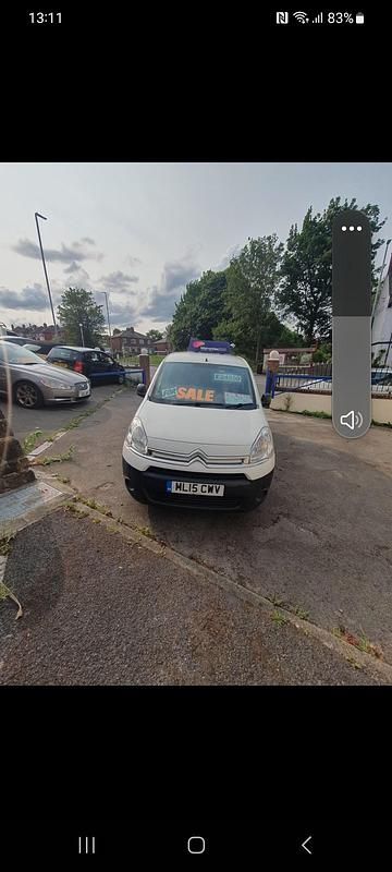 Used Citroën Berlingo 75 HP (55 kW) 2015 White MPV