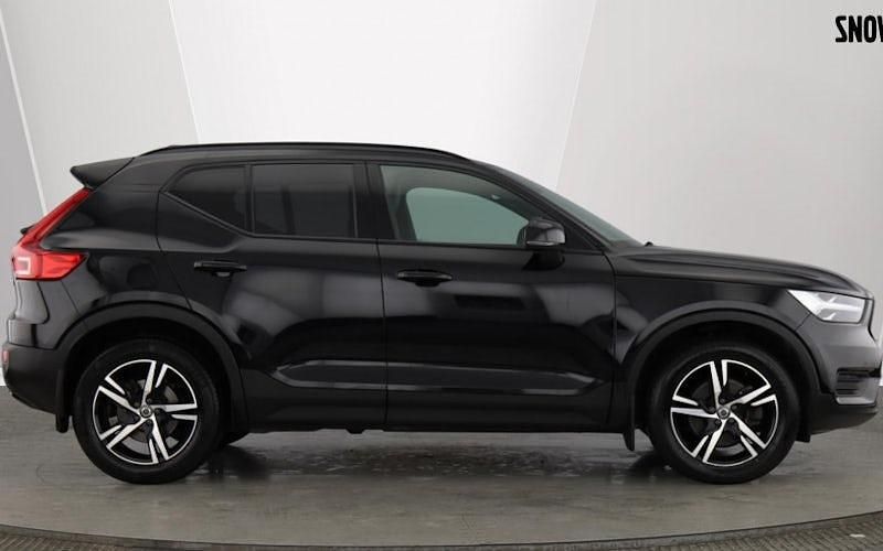 Used Volvo XC40 R-Design 197 HP (144 kW) 2021 SUV