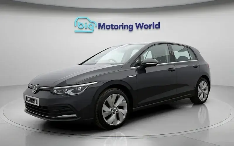 Used VW Golf VIII Style 131 HP (96 kW) 2024 Hatchback