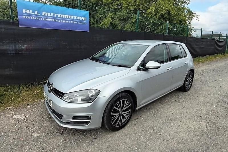 Used 2014 VW Golf VII S Hatchback | £3,795 (Good price) - Image 1/1
