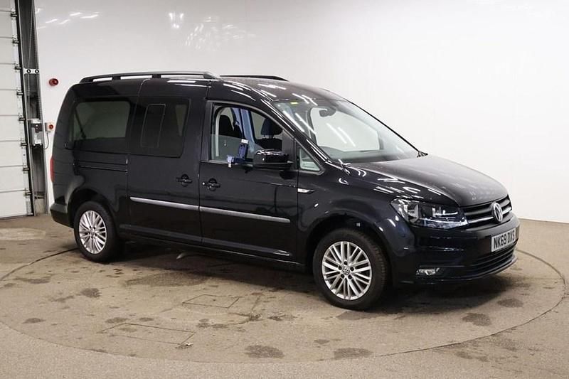 Black Used 2019 VW Caddy Maxi Life Life MPV | £17,995 (Fair price) - Image 1/1