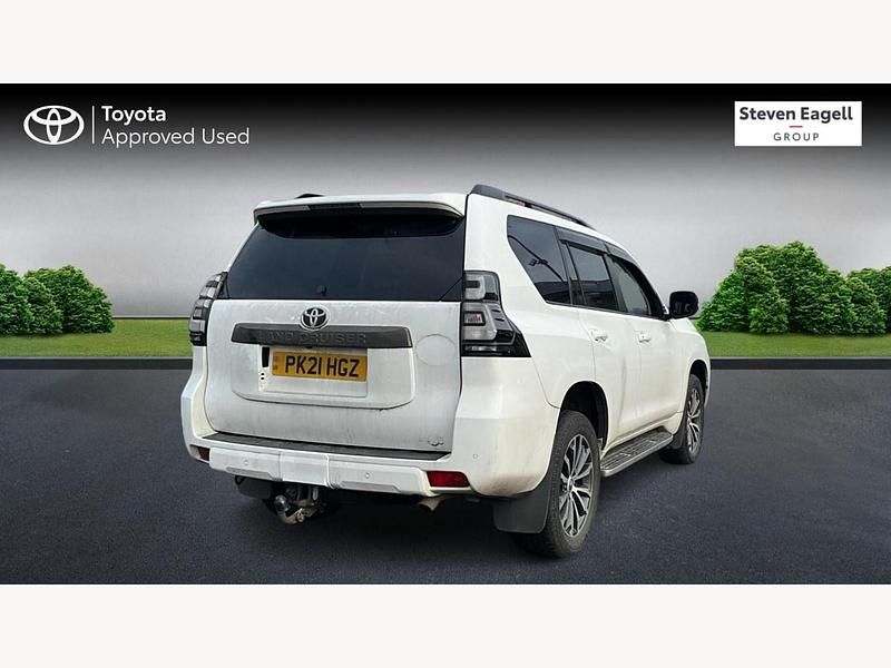Used Toyota Land Cruiser 204 HP (150 kW) 2021 White Estate