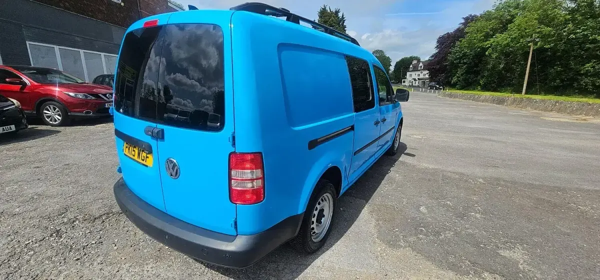 Used VW Caddy Startline 102 HP (75 kW) 2015 Blue MPV