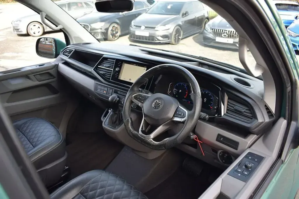 Used VW Transporter Highline 2020 Green Van